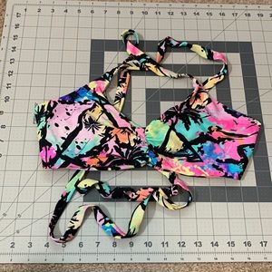 Fused Hawaii bikini top